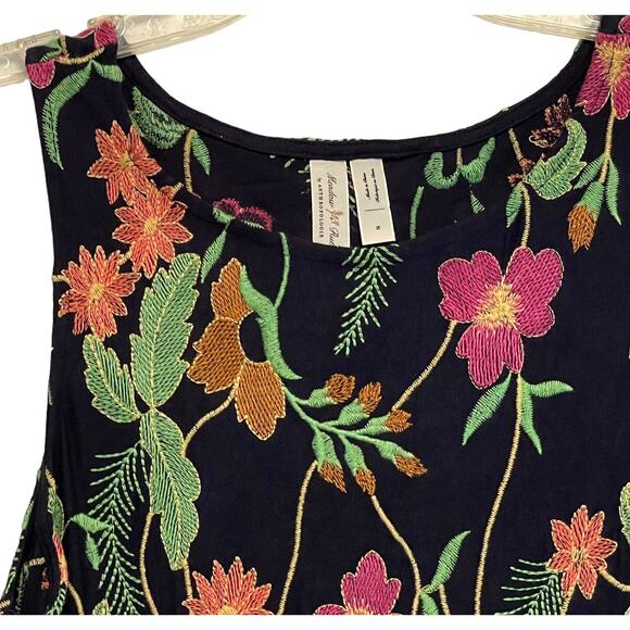 Meadow Rue Cartagena Embroidered Tank Womens Small Navy Floral Anthropologie Top - Picture 3 of 9